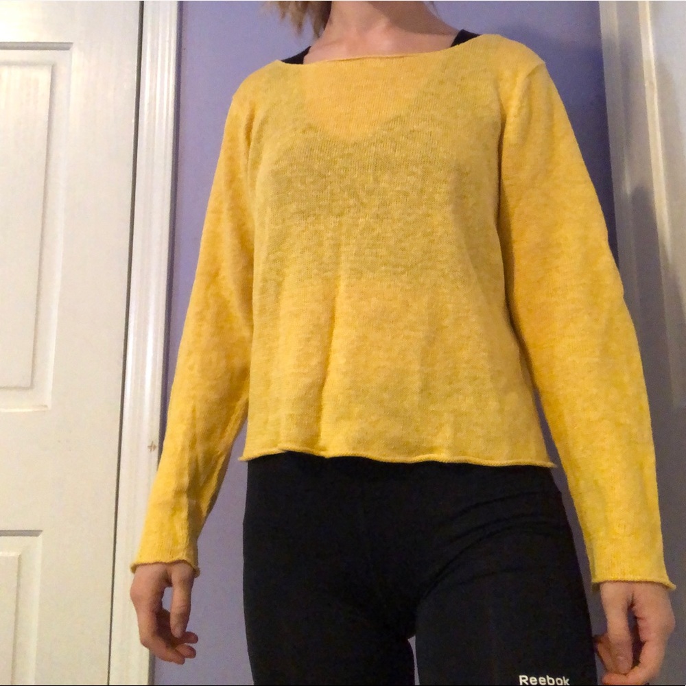 VINTAGE yellow sweater